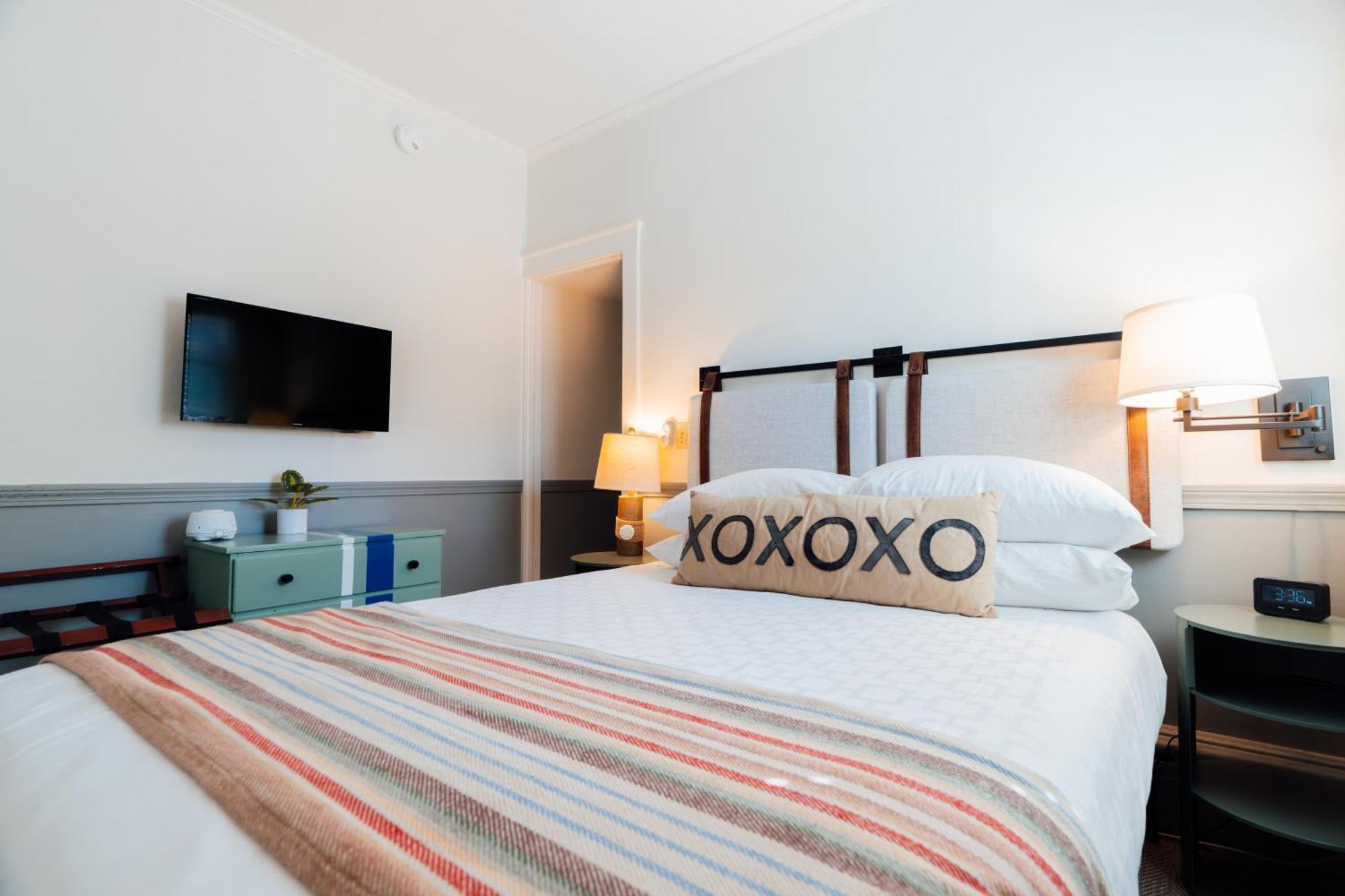 Mercury Hotel Провинстаун Екстериор снимка